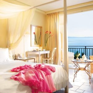 Hotel Butler,Concierge,Room Service & Cleaning Robot